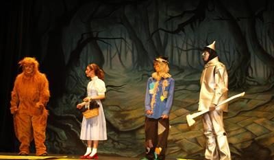 TheatreWorld's Haunted Forest Professional Scenic Backdrop in Brookville High WIZARD OF OZ