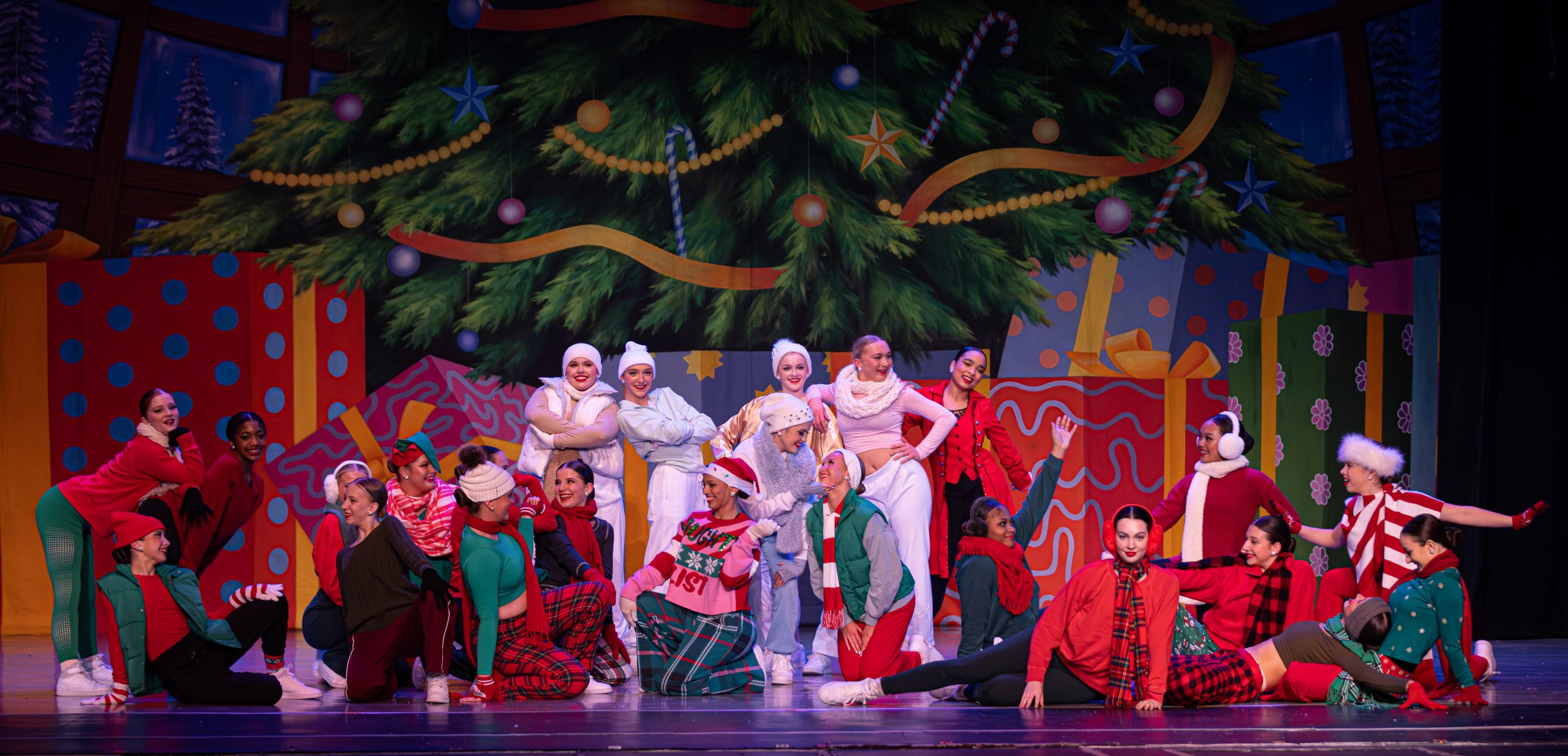 Dance Magic NUTCRACKER CHRISTMAS TREE Professional Scenic Backdrop