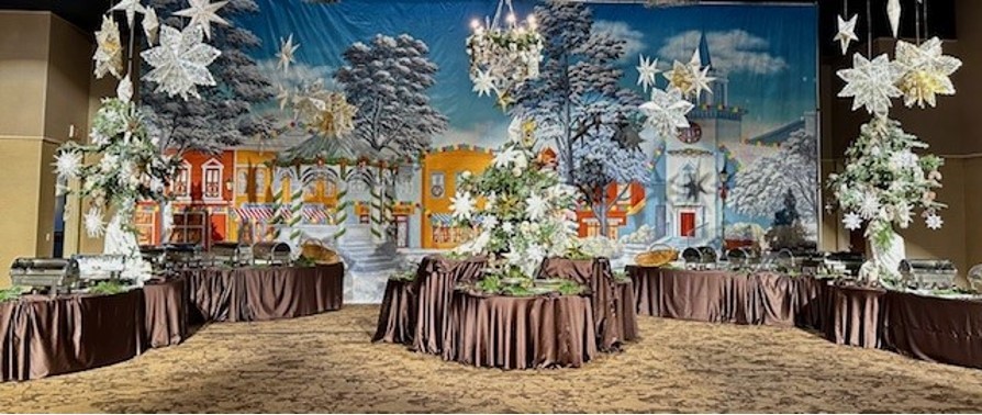 The Dove's Nest VINTAGE MIDWEST TOWN CHRISTMAS Professional Scenic Backdrop